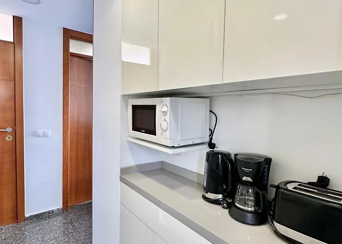 Torres De Yomely - Y14a * بلايا ذي لاس أميريكاس